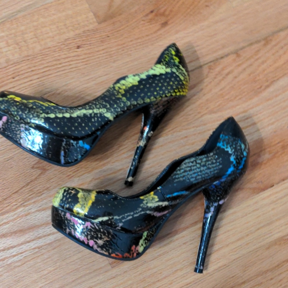 High heel multi colored shoes